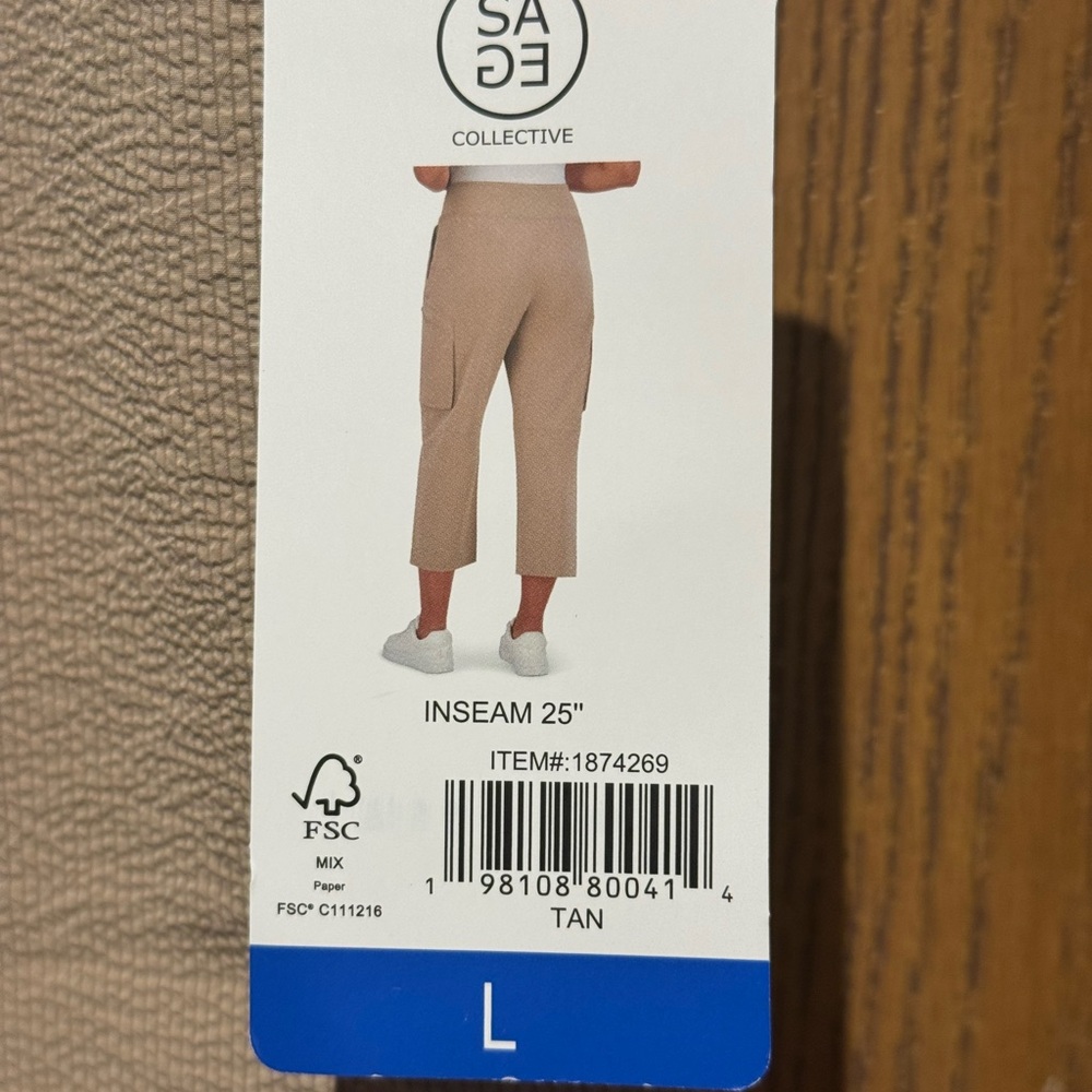 Sage Collective Women's Capri Zip Cargo Pockets Pants in tan. Size Large - Picture 9 of 11